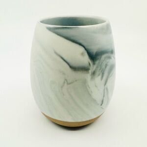 Ceramic Marbled Mug – Modern Minimalist Design